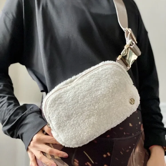 lululemon athletica | Bags | Lululemon Ivory Fleece  display picture 1